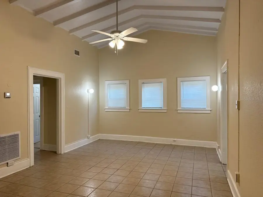941 16th Avenue S, Saint Petersburg, FL 33705 - #3