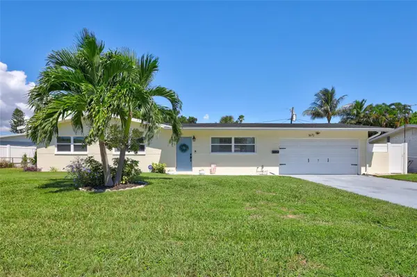 3672 Searobin Drive Se, ST PETERSBURG, FL 33705