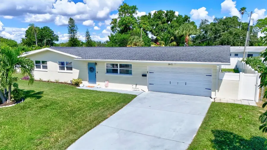 3672 Searobin Drive Se, Saint Petersburg, FL 33705 - #2