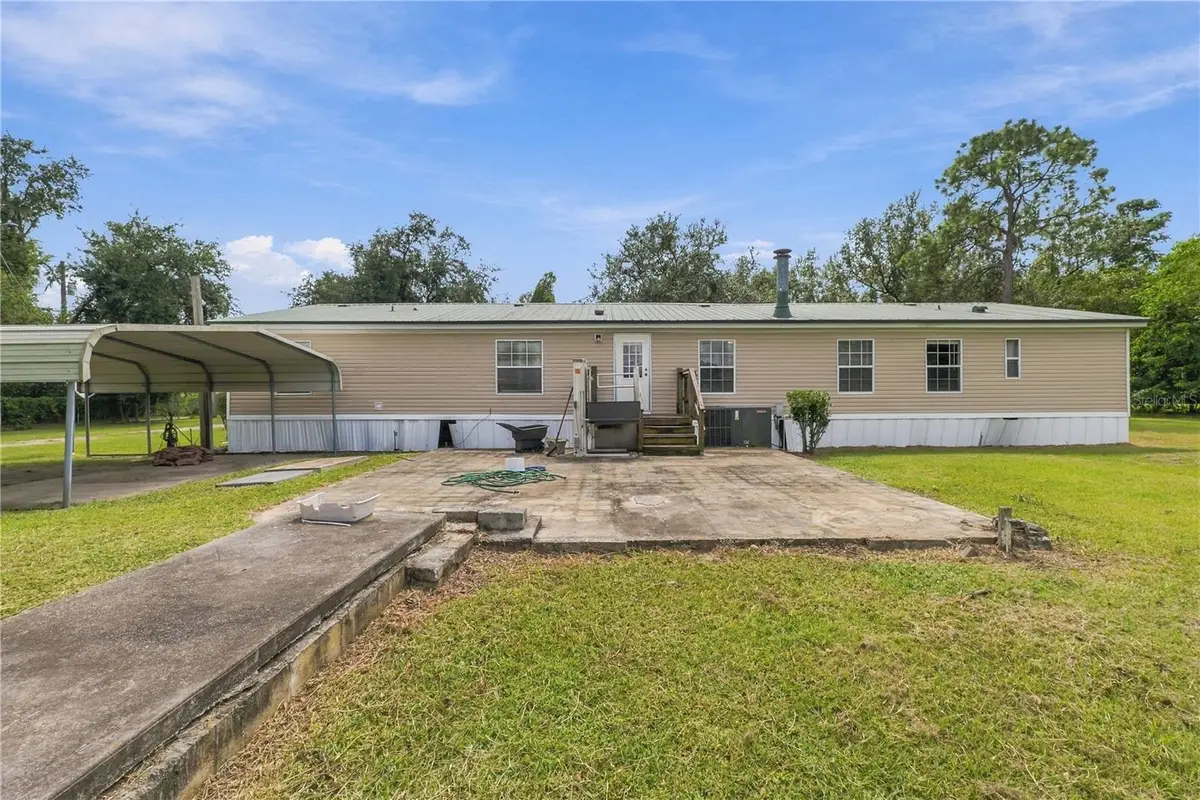8611 County Line Road, Lithia, FL 33547 - #1
