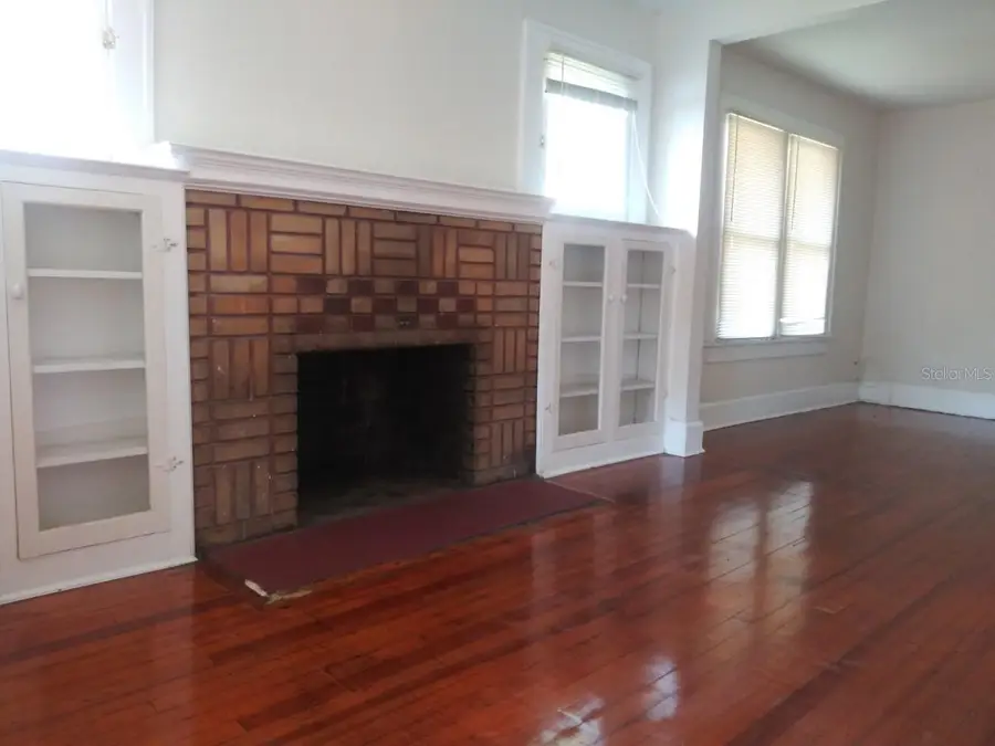 1182 8th Street N, Saint Petersburg, FL 33701 - #3