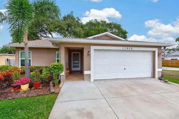 11959 Murray Avenue, SEMINOLE, FL 33778