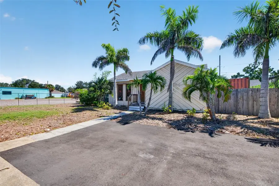 1000 49th Street S, Saint Petersburg, FL 33707 - #2