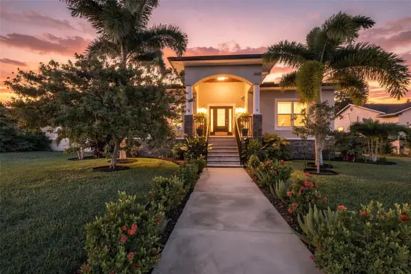 3925 1st Street Ne, ST PETERSBURG, FL 33703