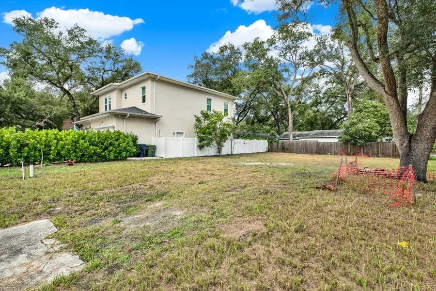 3201 W Fielder Street, Tampa, FL 33611 - #2