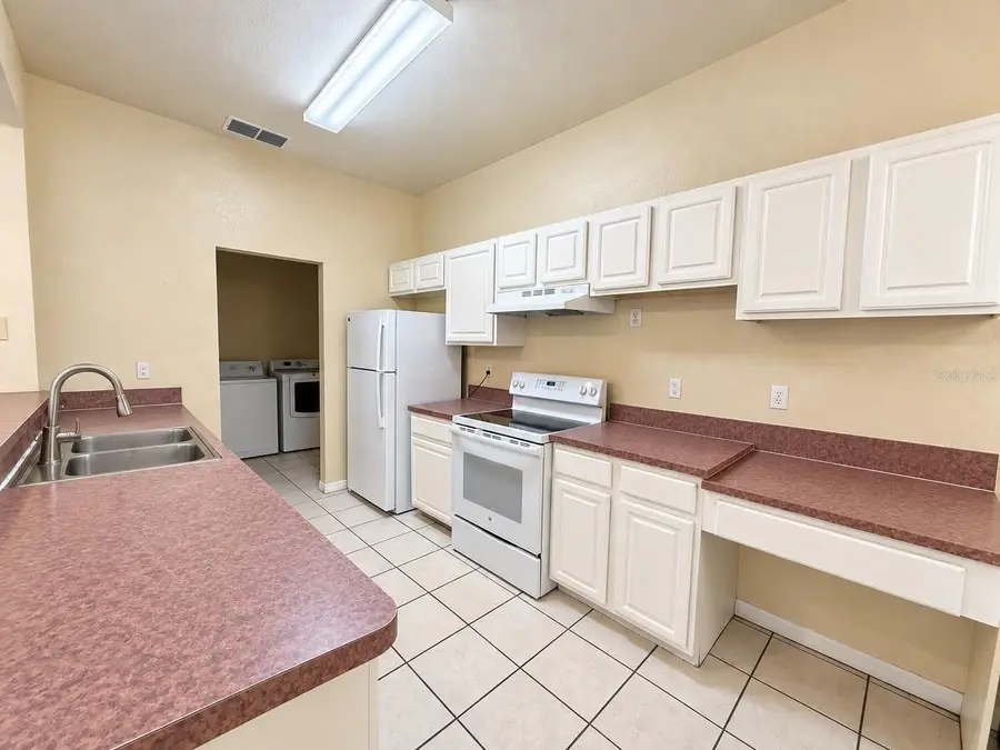 5001 Sunridge Palms Drive, Tampa, FL 33617 - #3
