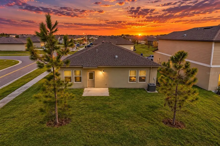 3945 Spruce Creek Dr, Lakeland, FL 33811 - #2
