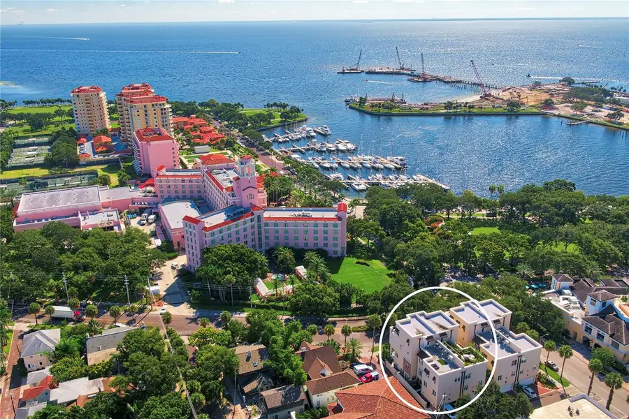 524 Beach Drive Ne, Saint Petersburg, FL 33701 - #3