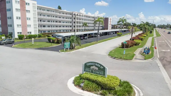 5501 80th Street N #303, ST PETERSBURG, FL 33709
