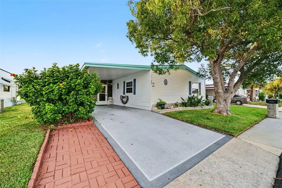 3207 Brewster Drive, Holiday, FL 34690 - #2