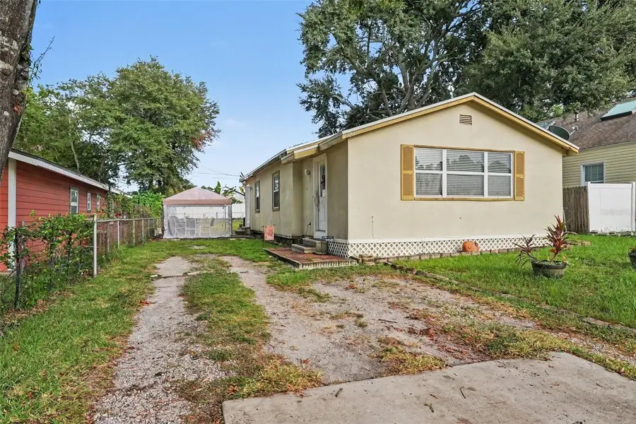 1221 Queen St N, Saint Petersburg, FL 33713 - #2