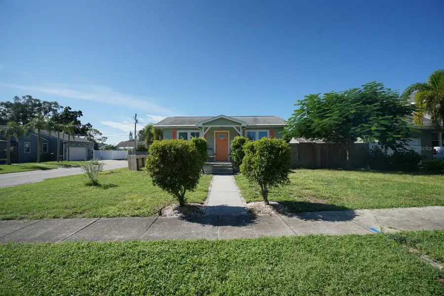 145 NE Lincoln Circle N, Saint Petersburg, FL 33702 - #2