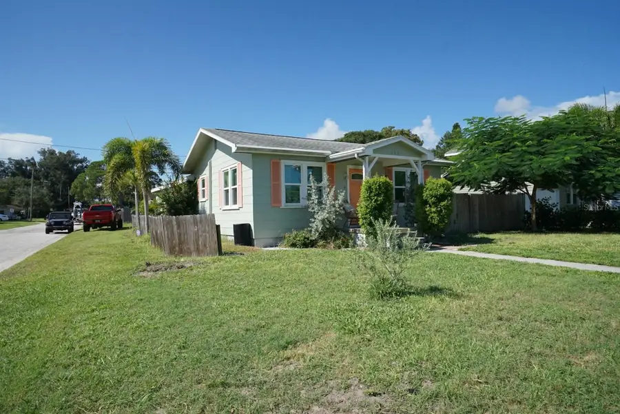 145 NE Lincoln Circle N, Saint Petersburg, FL 33702 - #3