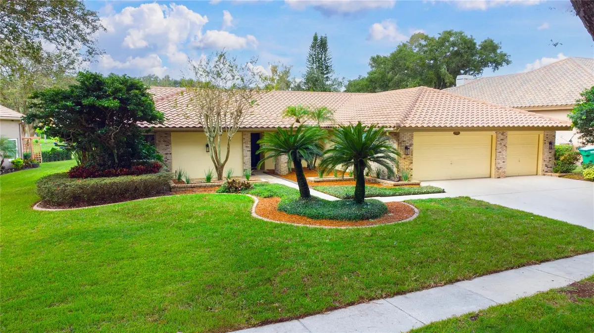 2194 Pinnacle Circle N, Palm Harbor, FL 34684 - #1