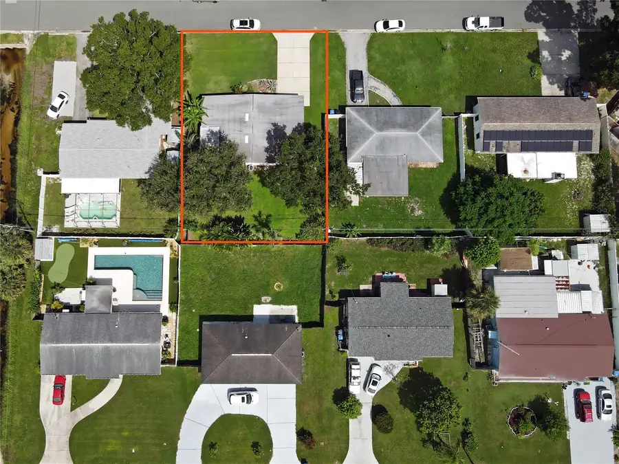 1100 76th Avenue N, Saint Petersburg, FL 33702 - #3