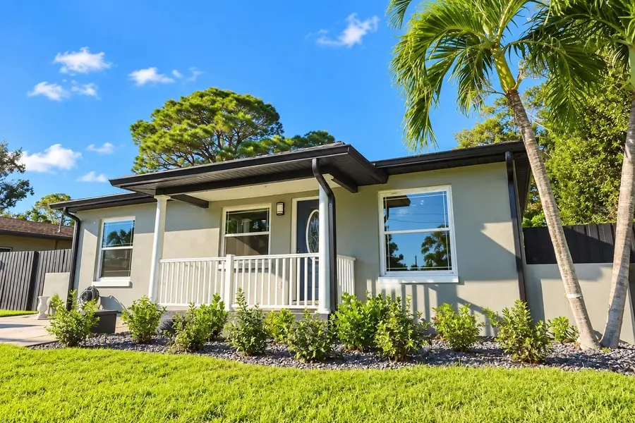 5817 Dartmouth Avenue N, Saint Petersburg, FL 33710 - #2