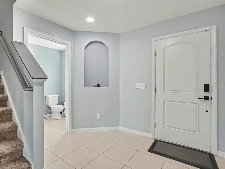 5660 Elsinore Way, Lakeland, FL 33805 - #3