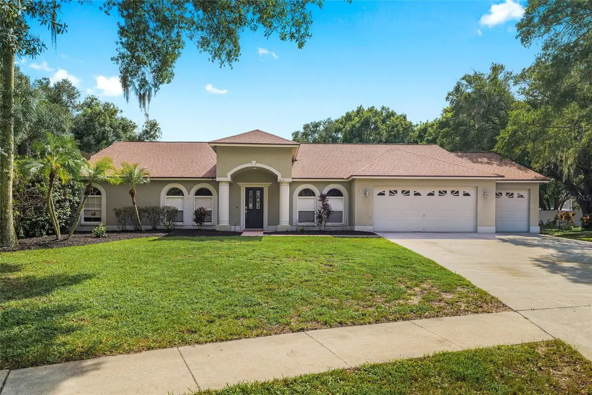 3809 Hanover Hill Dr, Valrico, FL 33596 - #1