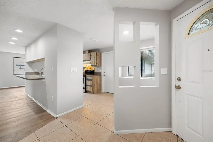 627 Timber Bay Circle W, Oldsmar, FL 34677 - #2