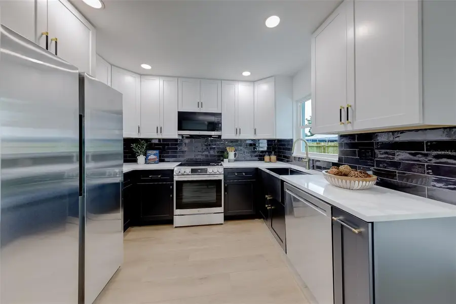 7026 68th Avenue N, Pinellas Park, FL 33781 - #3