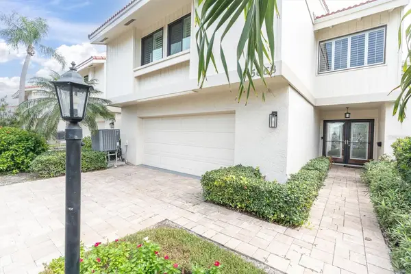 5668 Escondida Boulevard S, ST PETERSBURG, FL 33715