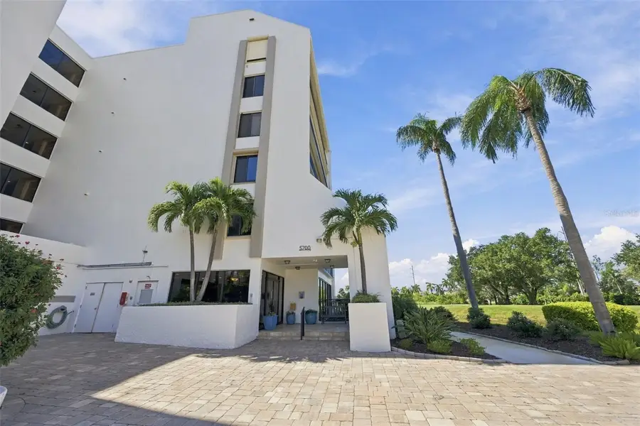 5700 Escondida Boulevard S #401, Saint Petersburg, FL 33715 - #2