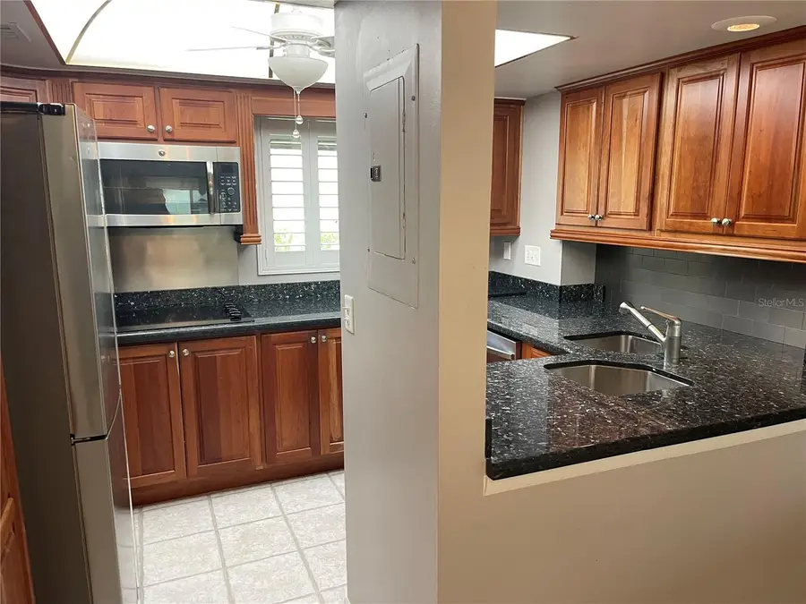 90 S Highland Avenue #1, Tarpon Springs, FL 34689 - #3