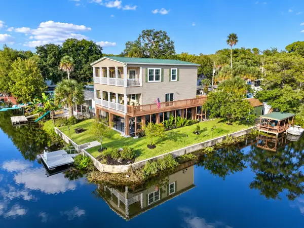 7247 Arbordale Drive, WEEKI WACHEE, FL 34607