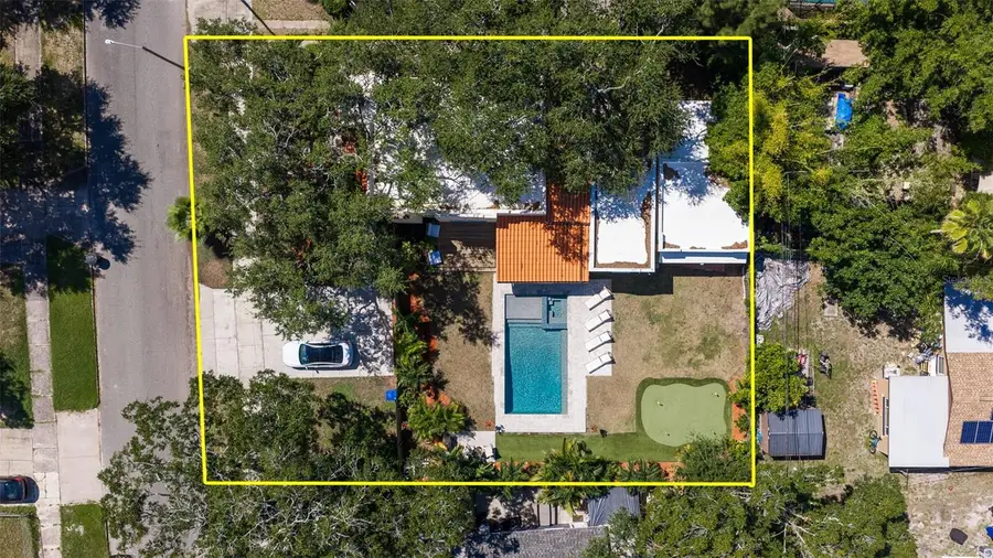 1037 51st Avenue N, Saint Petersburg, FL 33703 - #3