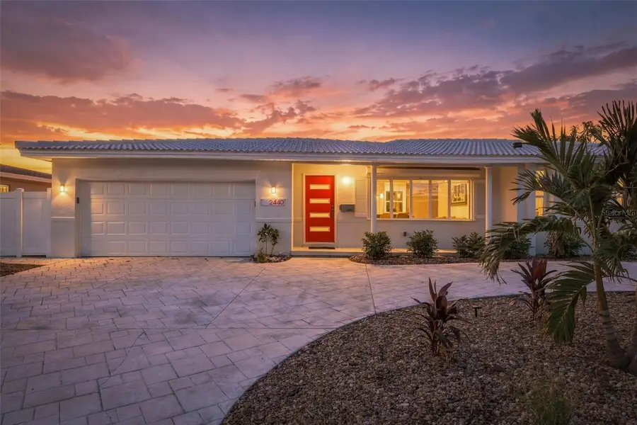 2440 S Shore Drive Se, Saint Petersburg, FL 33705 - #2