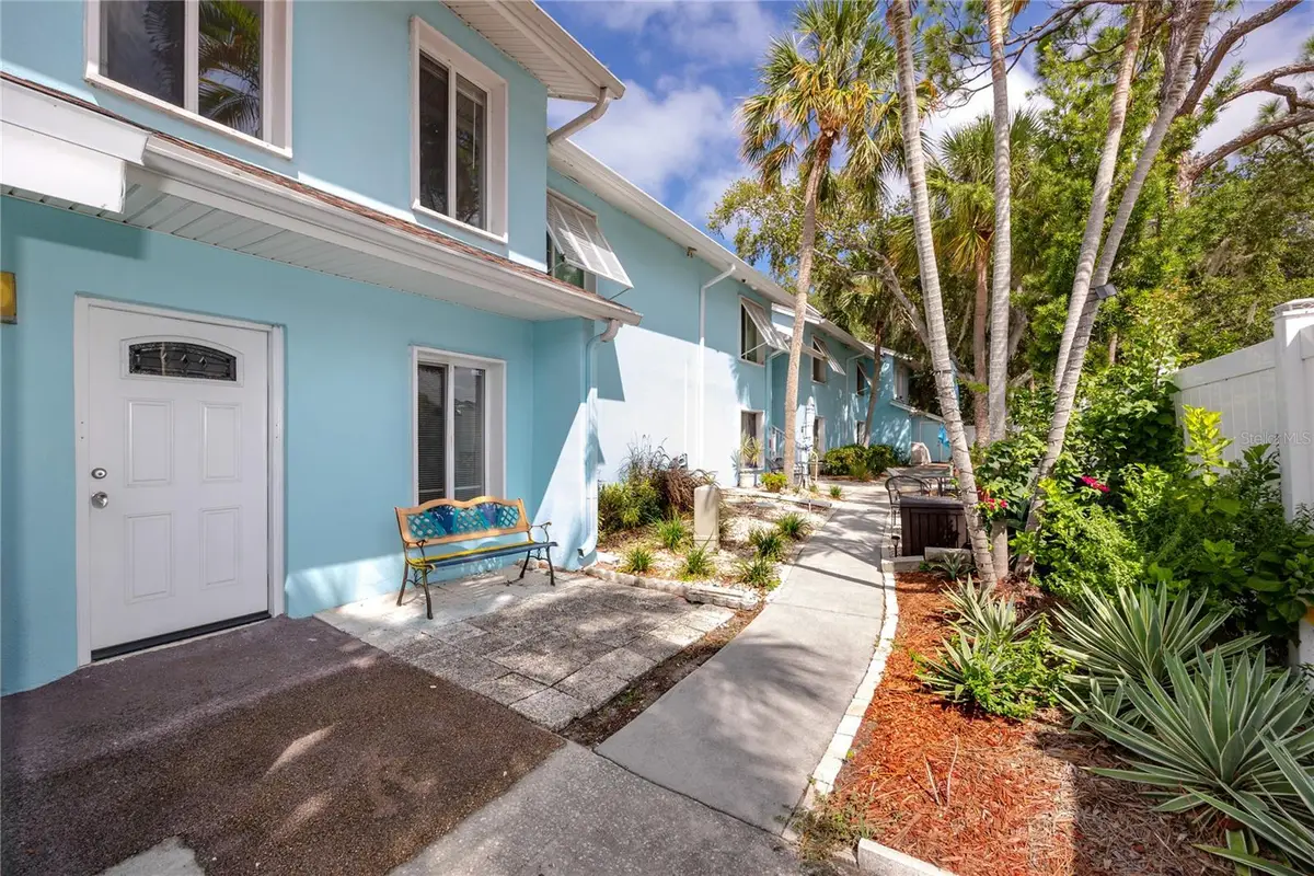 3775 40th Lane S #E, Saint Petersburg, FL 33711 - #1