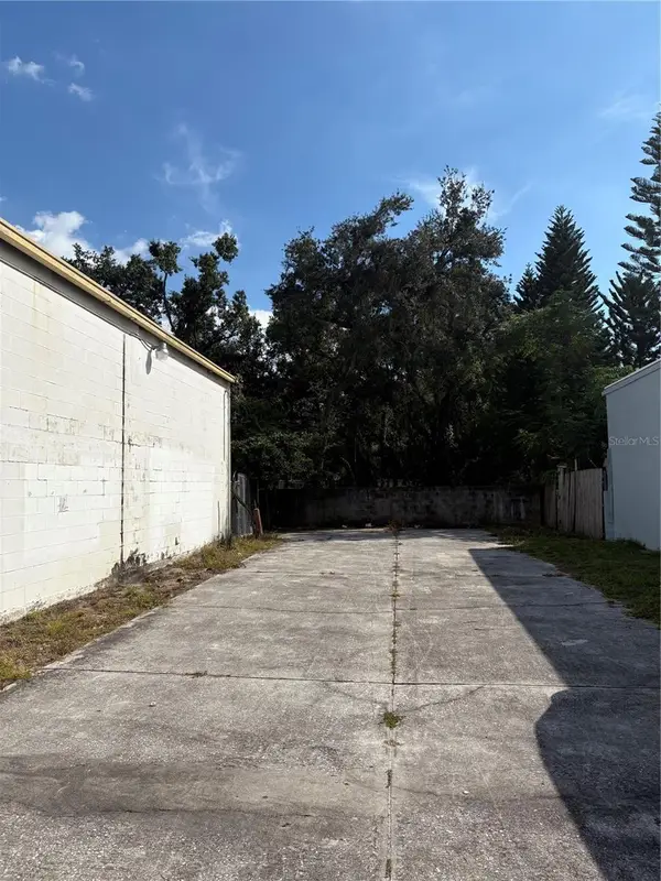 1808 W Waters Avenue, TAMPA, FL 33604