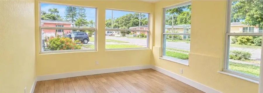 2520 10th Street S, Saint Petersburg, FL 33705 - #3