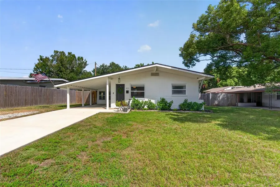 835 54th Avenue N, Saint Petersburg, FL 33703 - #2