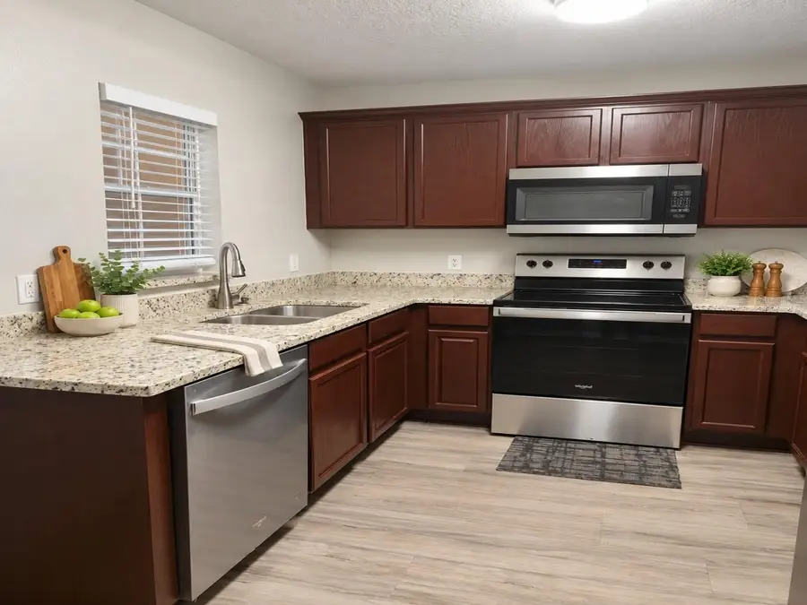 239 Castlekeeper Pl, Valrico, FL 33594 - #3