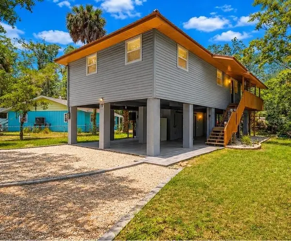 8180 Anchor Point Drive, WEEKI WACHEE, FL 34607