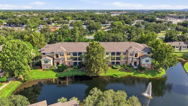 10209 Courtney Palms Boulevard #301, TAMPA, FL 33619