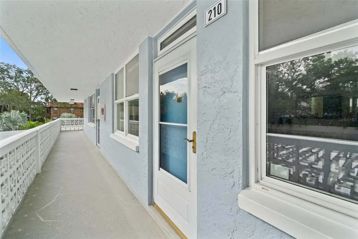4720 Locust Street Ne #210, Saint Petersburg, FL 33703 - #1
