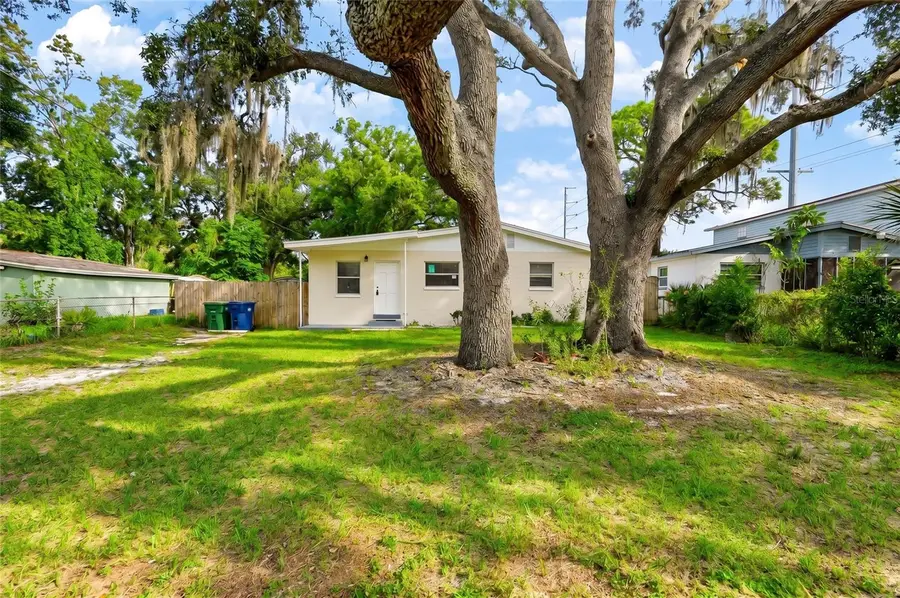 2438 N Ramona Circle, Tampa, FL 33612 - #2
