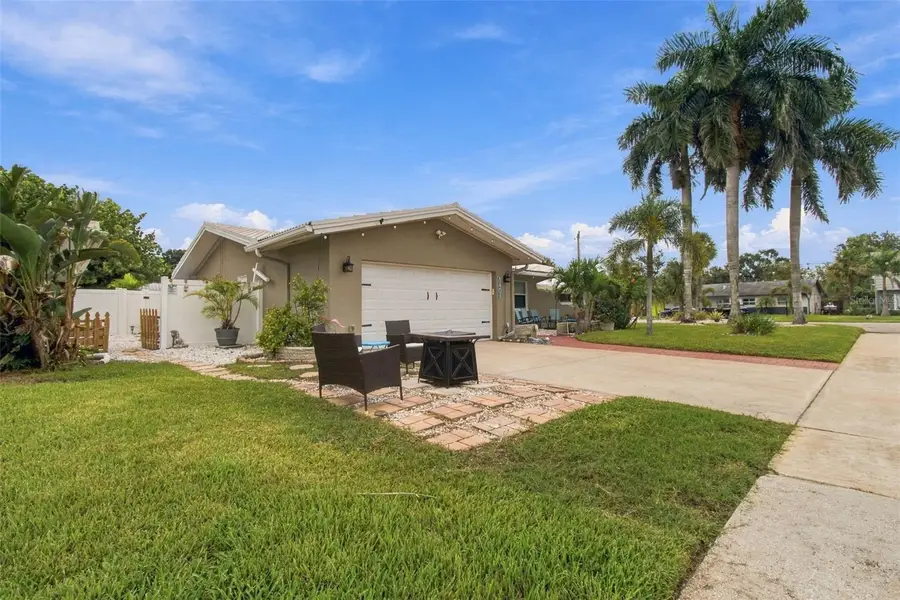 8401 Boulder Place, Tampa, FL 33615 - #2