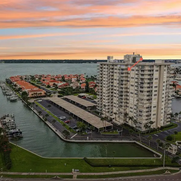 1621 Gulf Boulevard #1604, CLEARWATER, FL 33767