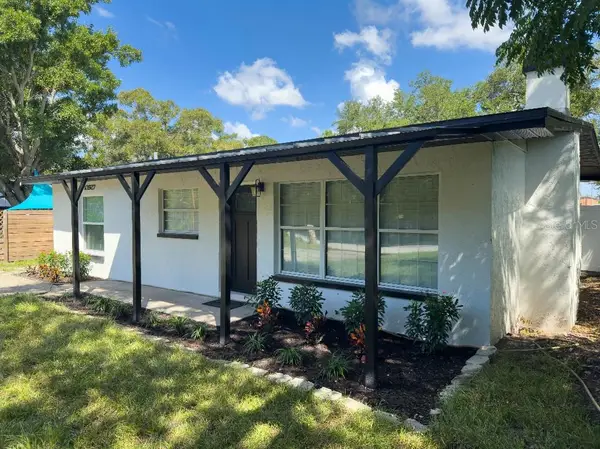 10927 72nd Avenue, SEMINOLE, FL 33772