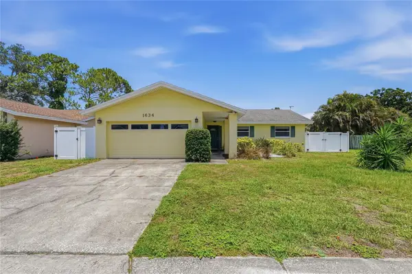 1634 Dale Circle N, DUNEDIN, FL 34698