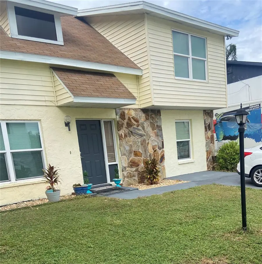 721 Gasparino Court, Seffner, FL 33584 - #2