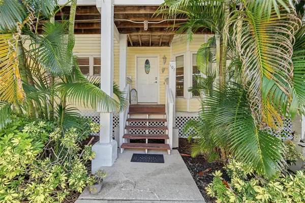 10399 Paradise Boulevard #107, TREASURE ISLAND, FL 33706