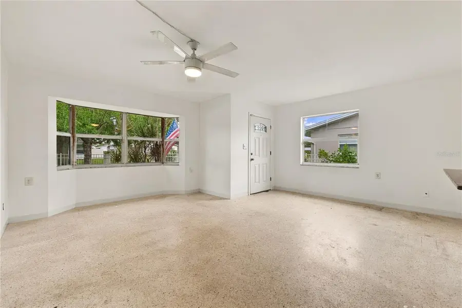 818 90th Avenue N, Saint Petersburg, FL 33702 - #3