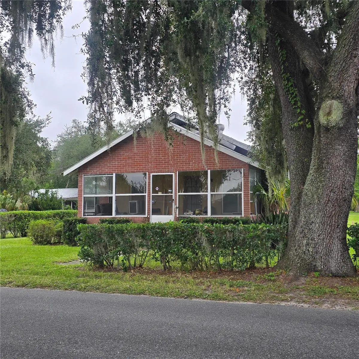 1801 W Granfield Avenue, Plant City, FL 33563 - #1