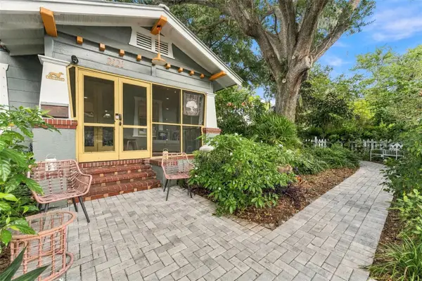 2121 Dartmouth Avenue N, ST PETERSBURG, FL 33713