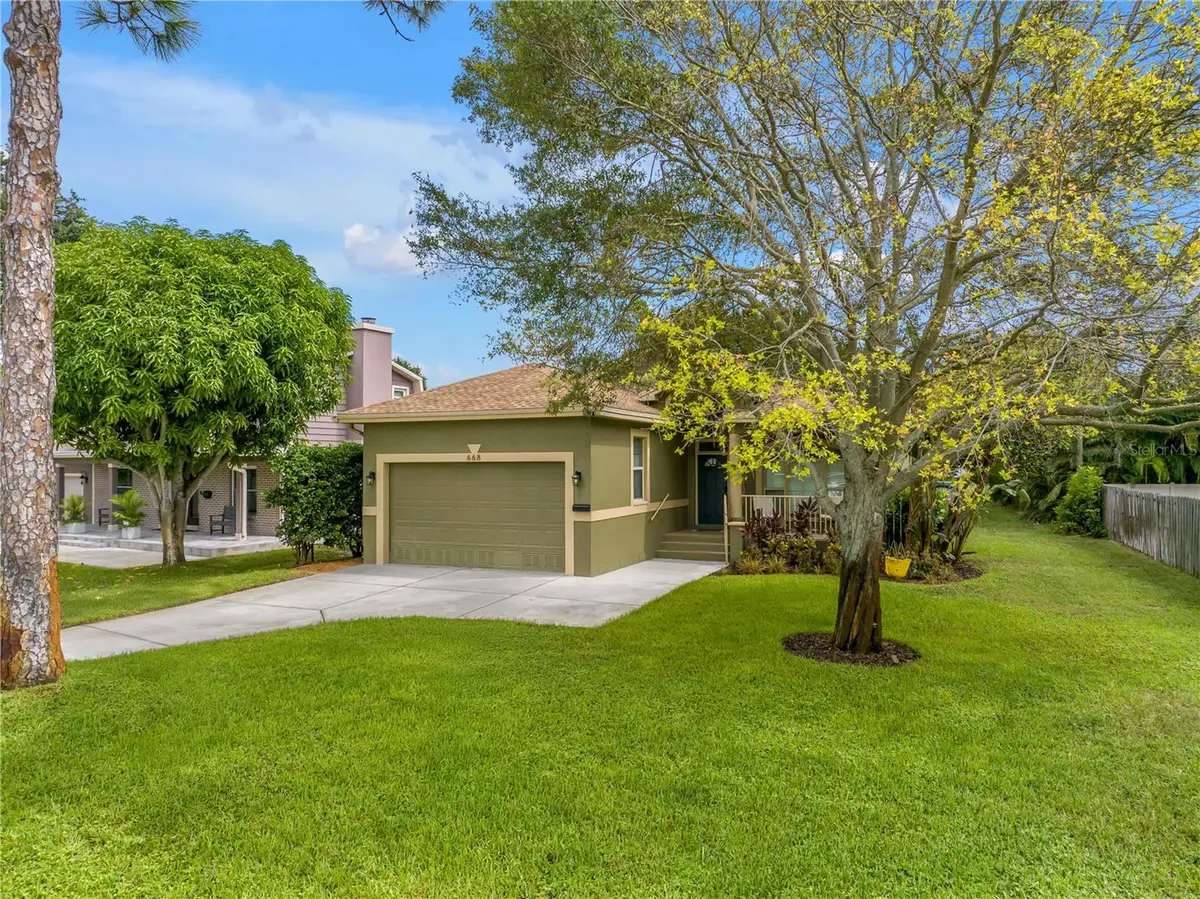 668 Atwood Avenue N, Saint Petersburg, FL 33702 - #1
