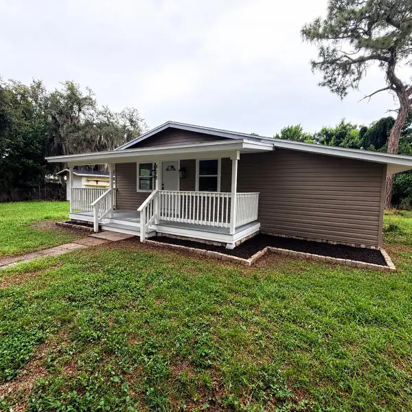 828 30th Street Nw, WINTER HAVEN, FL 33881